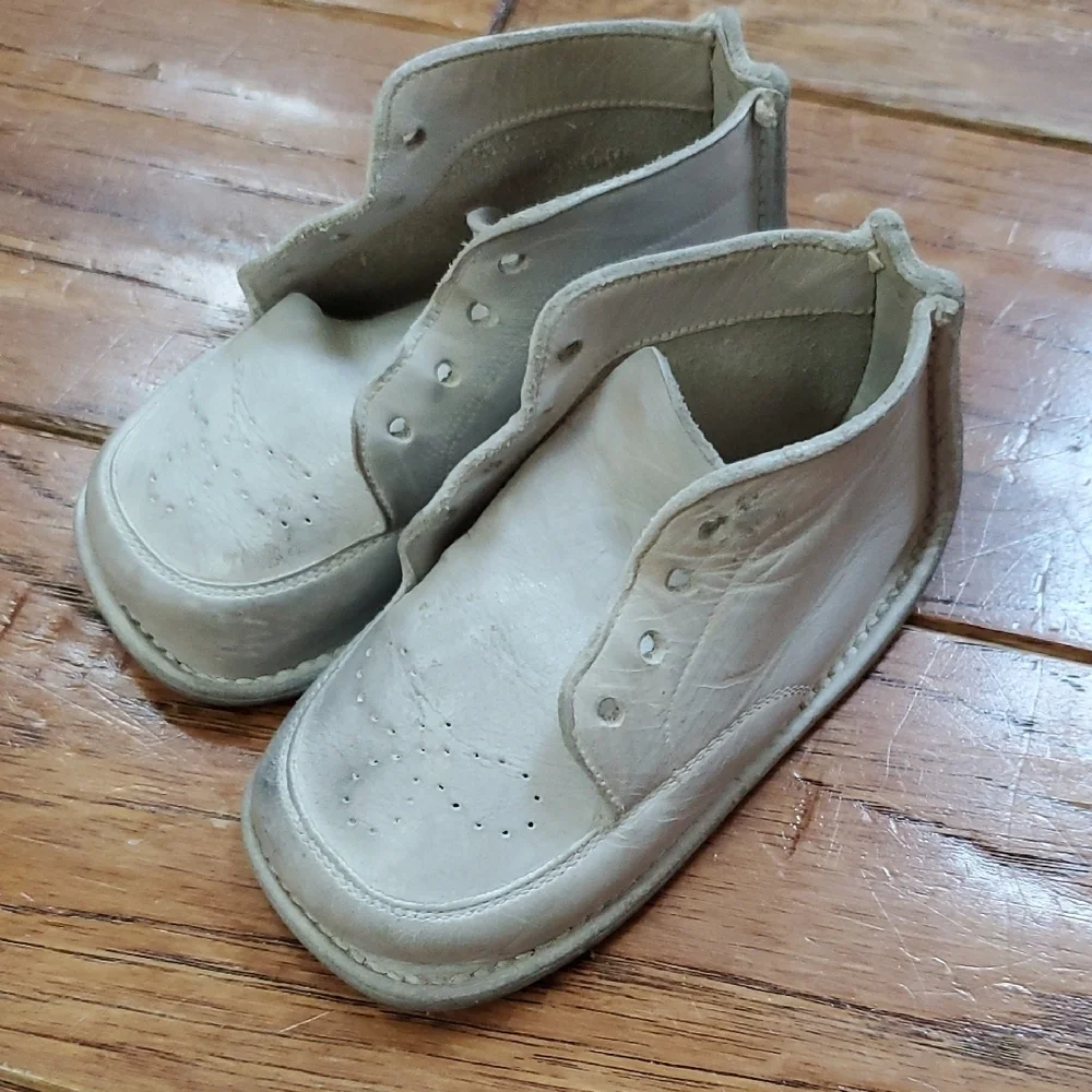 Baby Jumping Jacks Vintage White Shoes